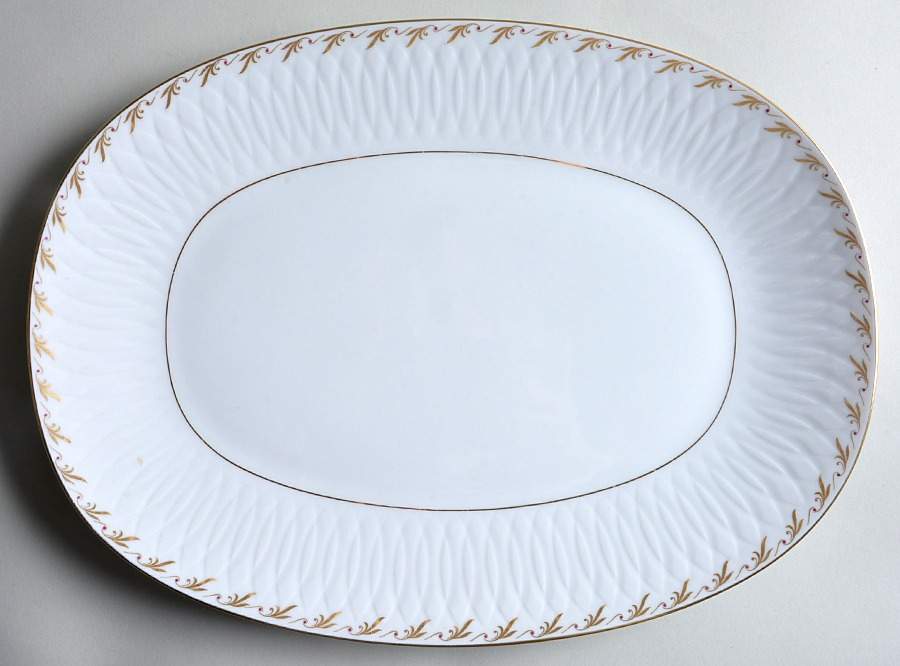Piquant 14" Oval Serving Platter by Sango-1