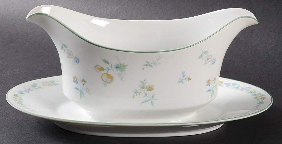 Potpourri Gravy Boat with Attached Underplate by Sango-1