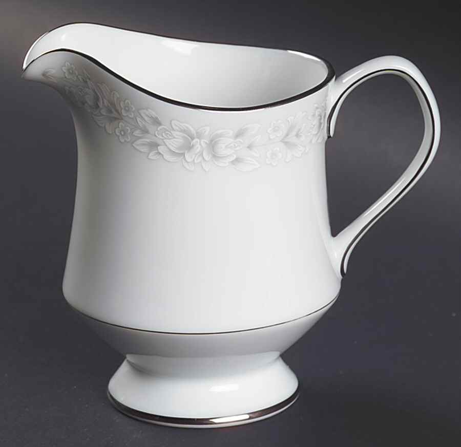 Promenade Creamer by Sango-1