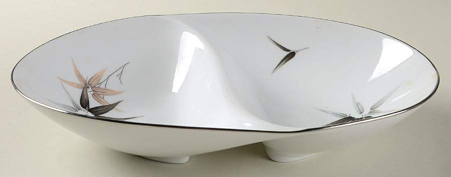Sasa 11" Oval Divided Vegetable Bowl by Sango-1
