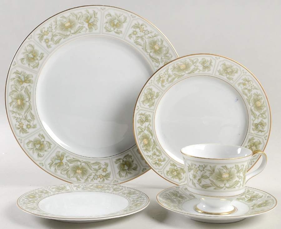 Savannah (Gold) 5 Piece Place Setting by Sango-1
