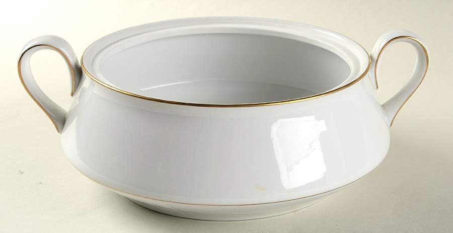 Savoy Round Vegetable No Lid by Sango-1