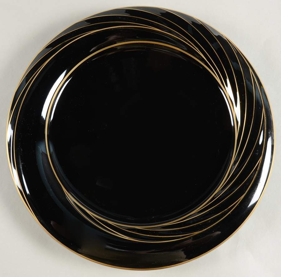 Solitude Black 12" Chop Plate (Round Platter) by Sango-1