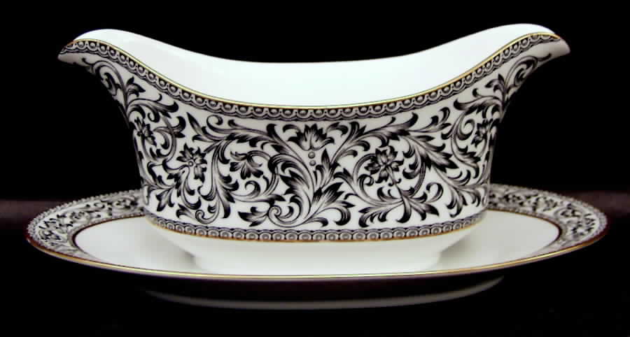 Spanish Lace Gravy Boat with Attached Underplate by Sango-1
