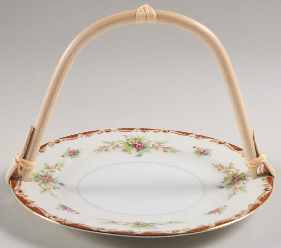 Stafford 5 3/8"-5 5/8" Bamboo Handled Serving Plate  HC by Sango-1