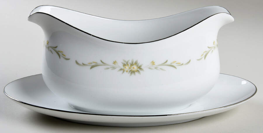 Susanne Gravy Boat with Attached Underplate by Sango-1