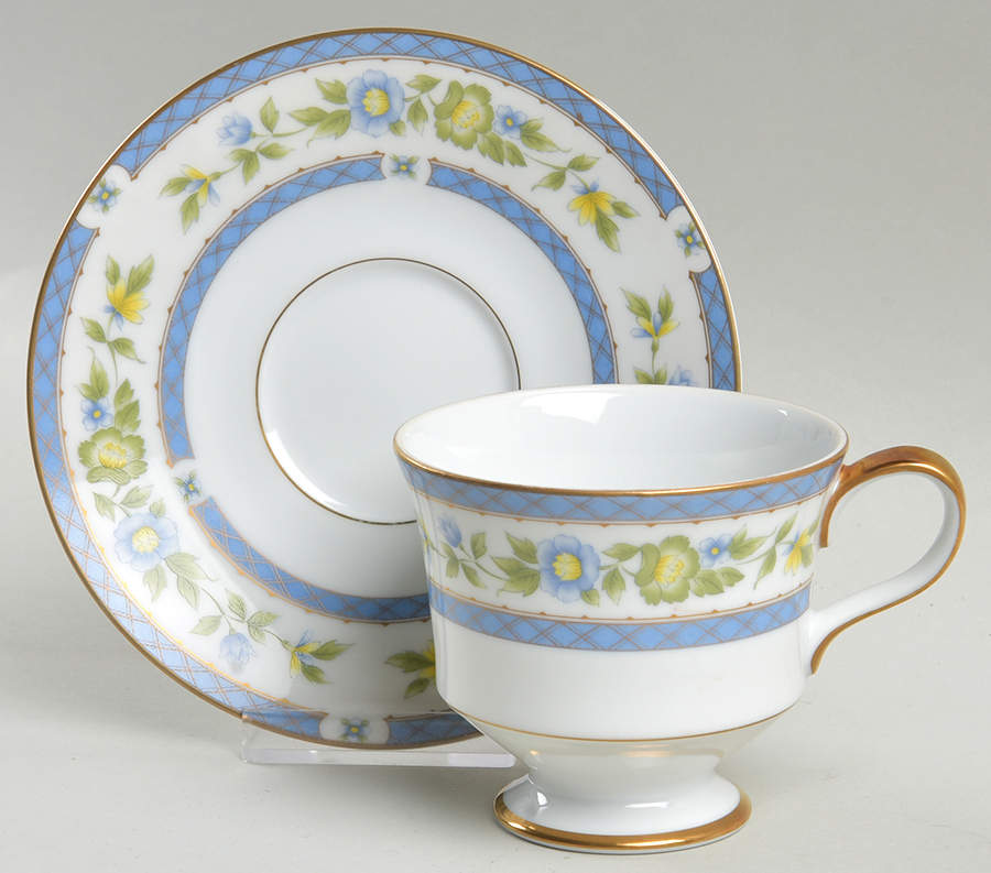 Trianon Footed Cup & Saucer Set by Sango-1