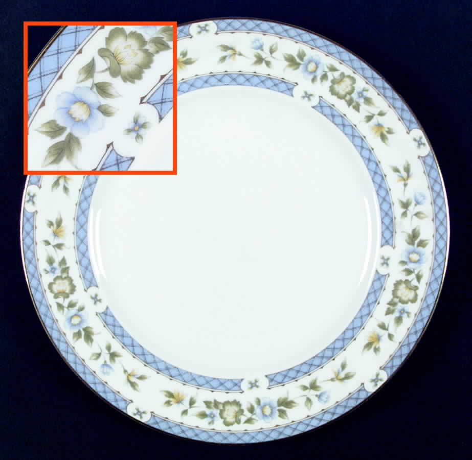 Trianon Dinner Plate by Sango-1