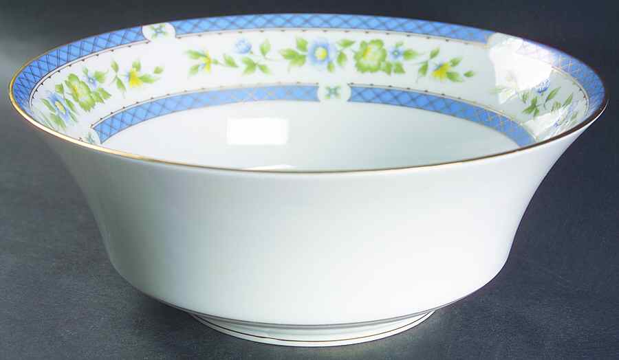 Trianon 9" Round Vegetable Bowl by Sango-1