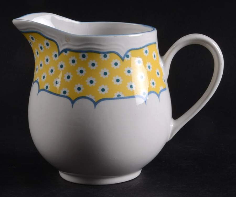 Versailles Creamer by Sango-1