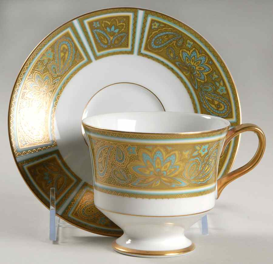 Villa Medici Footed Cup & Saucer Set by Sango-1