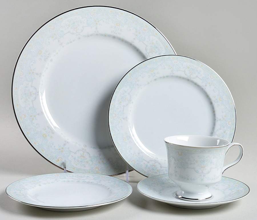 Waldwick 5 Piece Place Setting by Sango-1