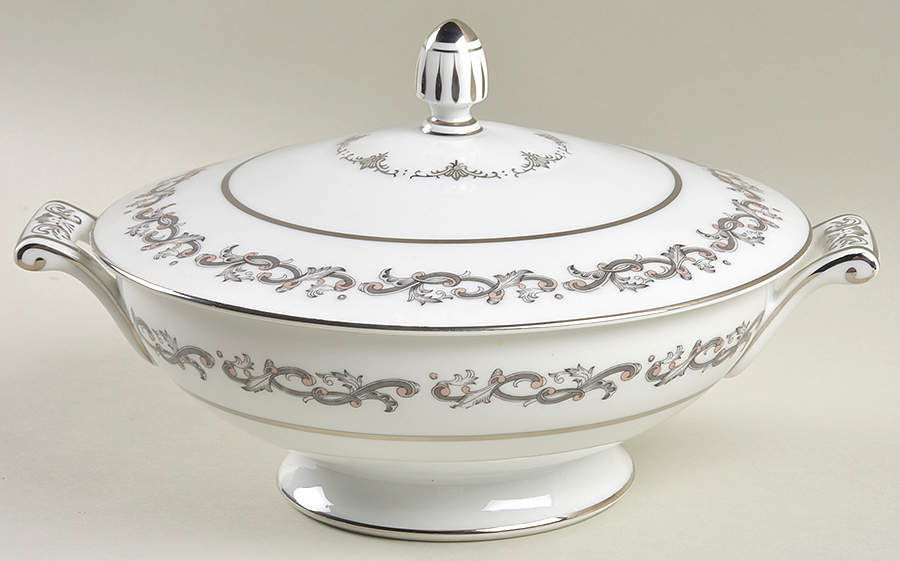 Windsor Round Covered Vegetable by Sango-1