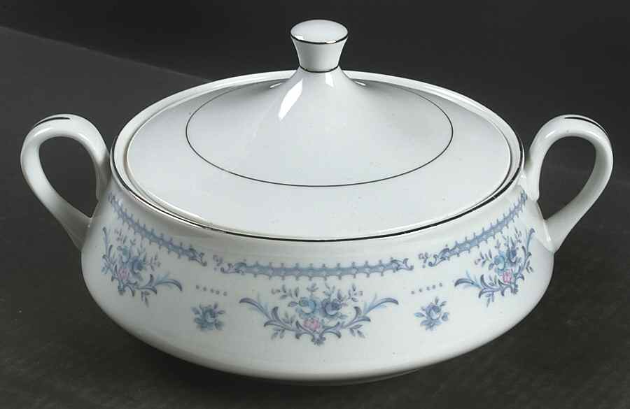 Winsford Round Covered Vegetable by Sango-1
