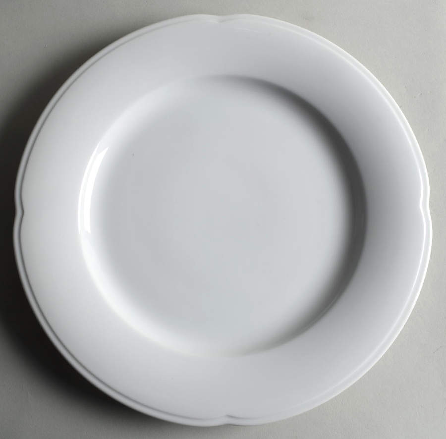 Chelsea White 12" Chop Plate (Round Platter) by Savoir Vivre-1