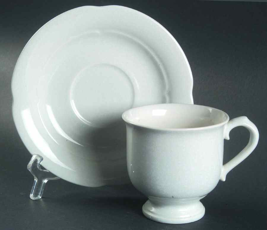 Country Style Footed Cup & Saucer Set by Savoir Vivre-1