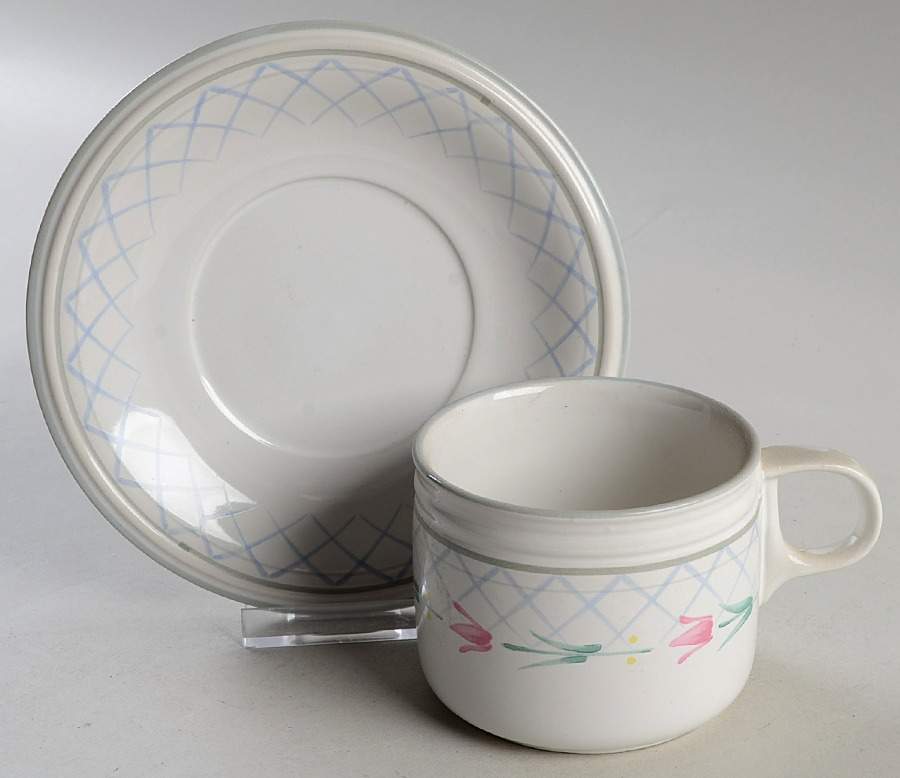 Flower Garden Flat Cup & Saucer Set by Savoir Vivre-1