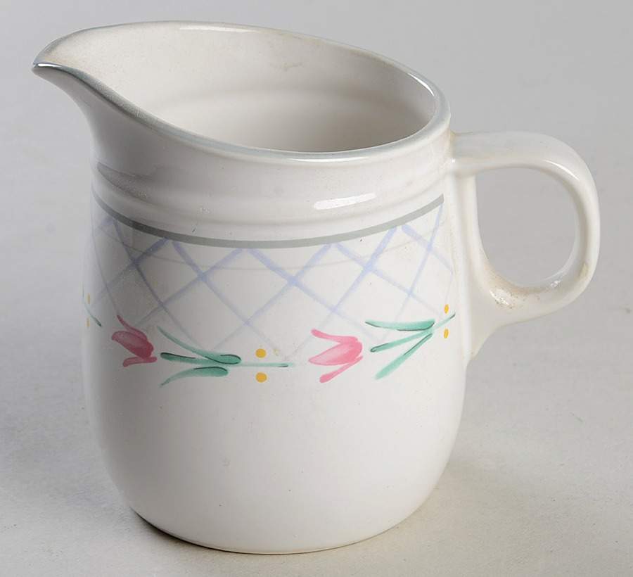 Flower Garden Creamer by Savoir Vivre-1
