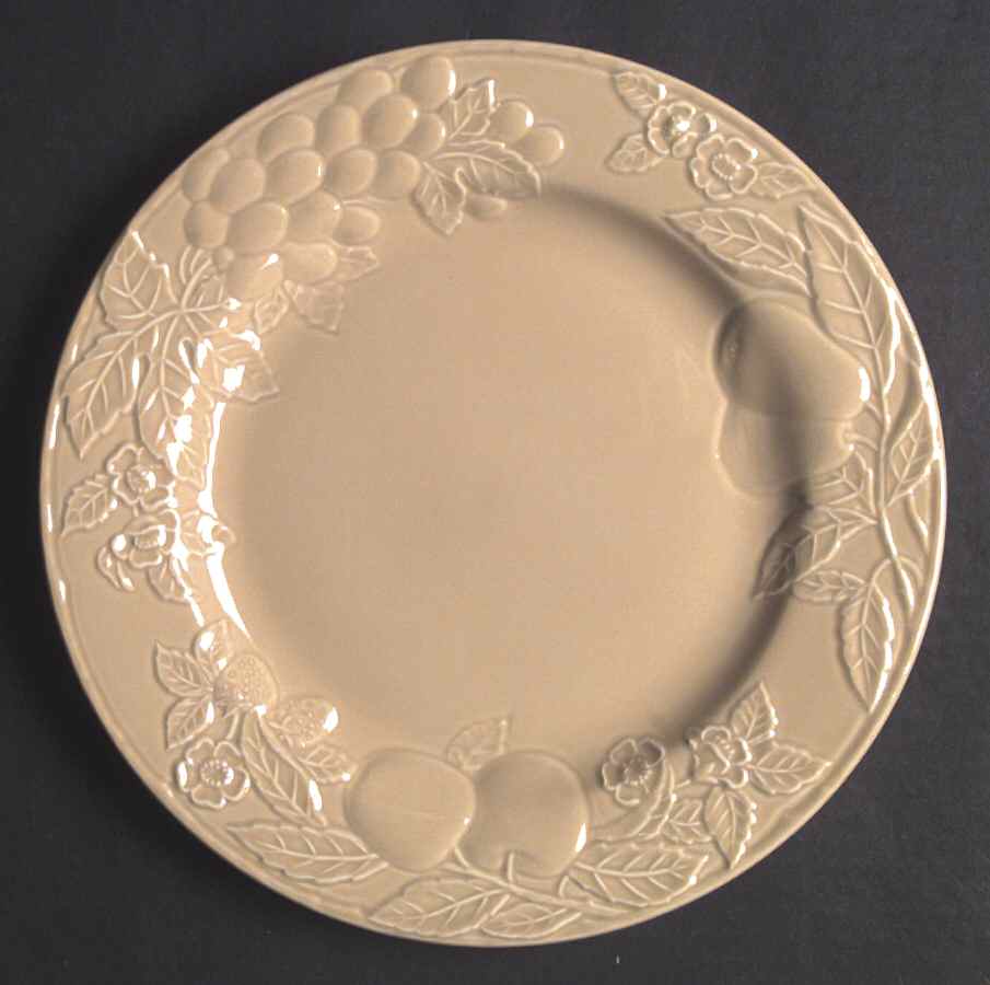 Fruit Promenade Peach Dinner Plate by Savoir Vivre-1