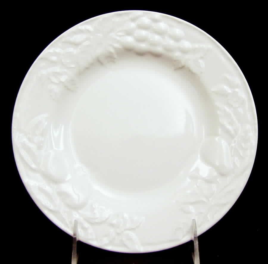 Fruit Promenade White Salad Plate by Savoir Vivre-1