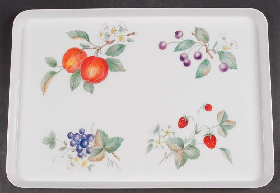 Luscious Plastic Serving Tray 17" by Savoir Vivre-1