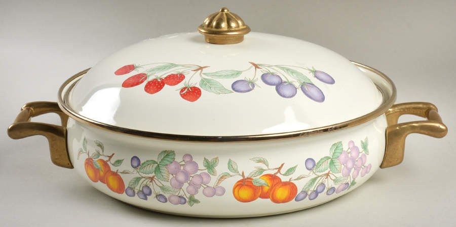 Luscious 3 Quart Metal Covered Casserole by Savoir Vivre-1