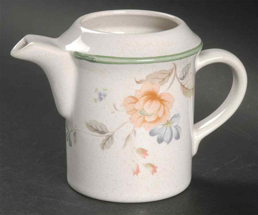 Secret Garden Creamer by Savoir Vivre-1