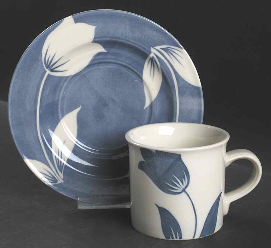 Serenade Flat Cup & Saucer Set by Savoir Vivre-1
