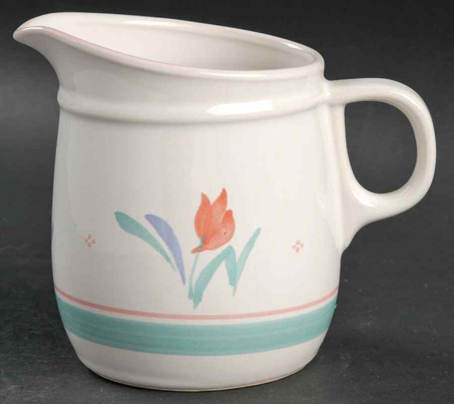 Soft Touch Creamer by Savoir Vivre-1