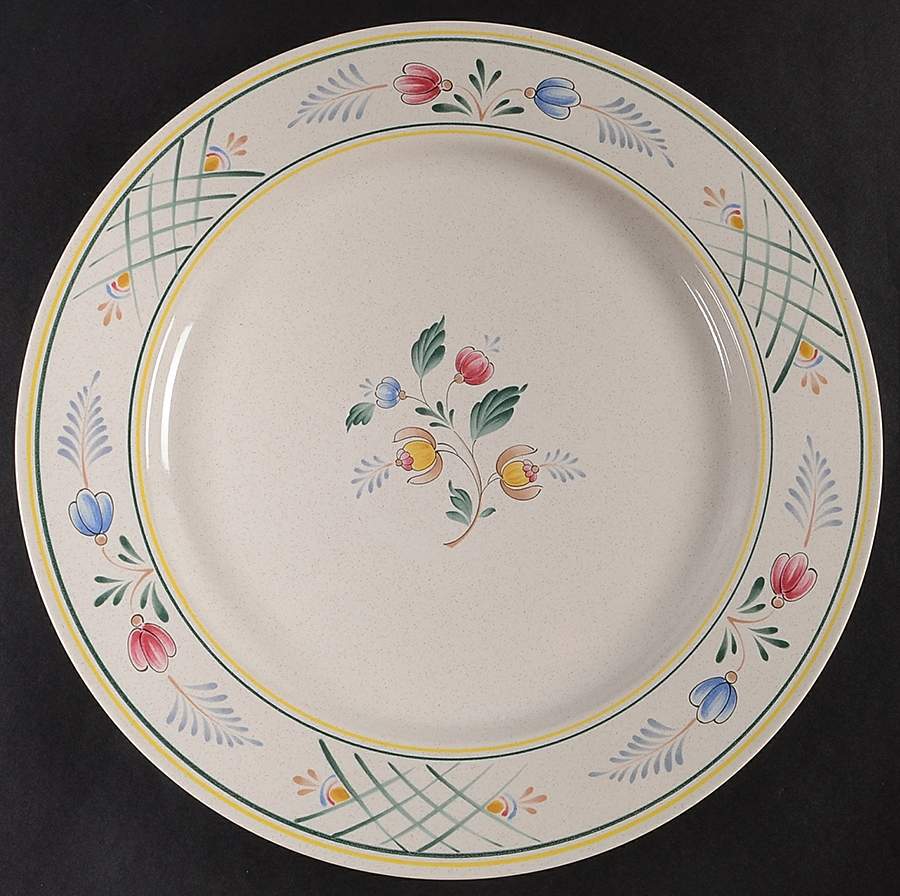 Treillage 12" Chop Plate (Round Platter) by Savoir Vivre-1