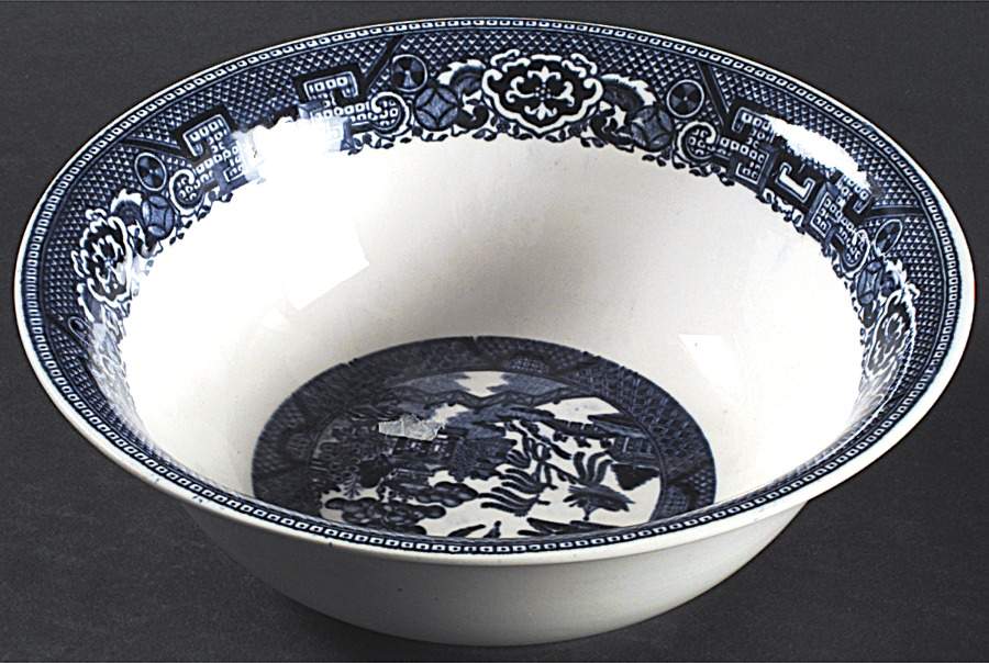 Blue Willow 9" Round Vegetable Bowl by SCIO-1