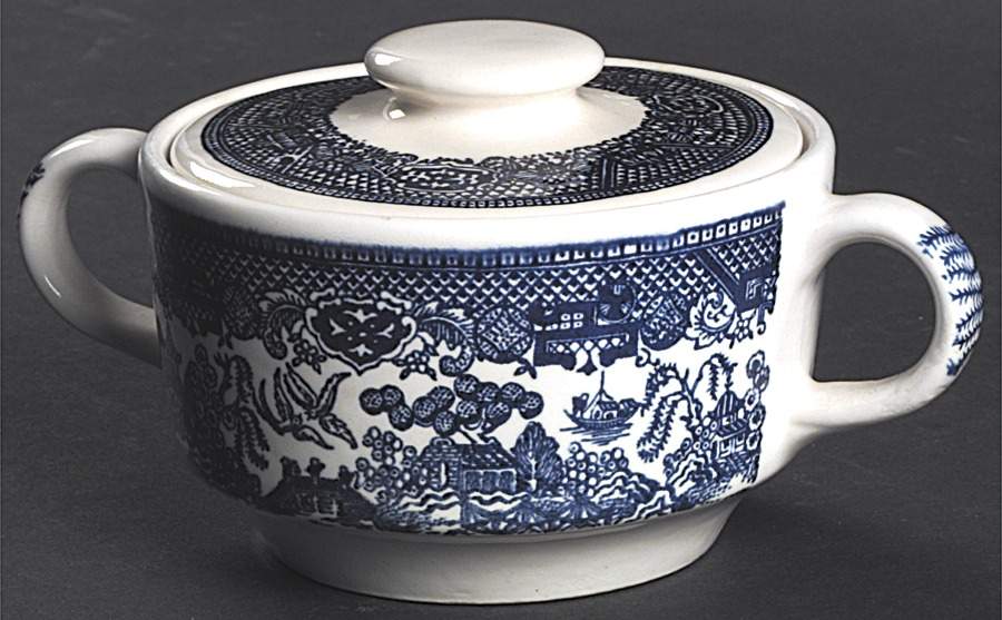 Blue Willow Sugar Bowl & Lid by SCIO-1