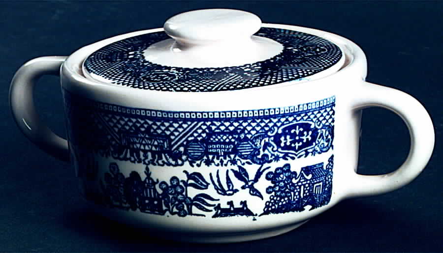 Blue Willow Sugar Bowl & Lid by SCIO-1