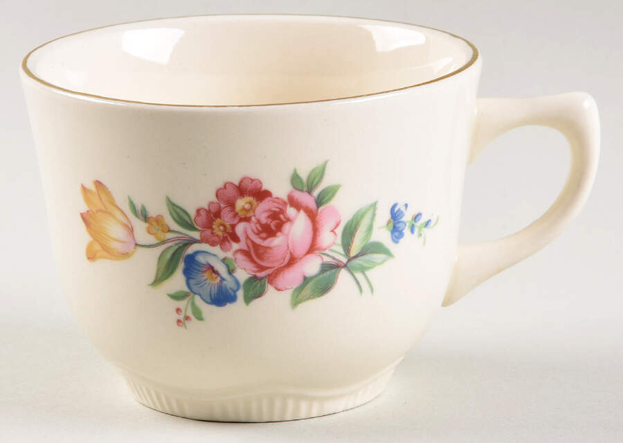 Hazel Flat Cup by SCIO-1