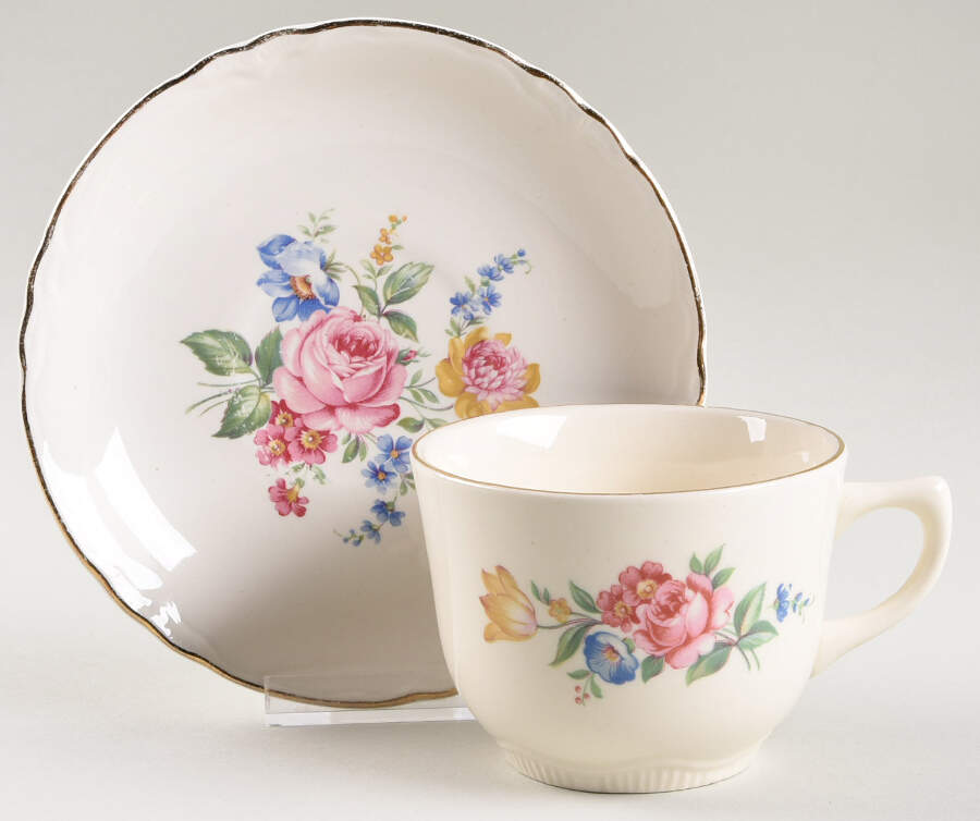 Hazel Flat Cup & Saucer Set by SCIO-1
