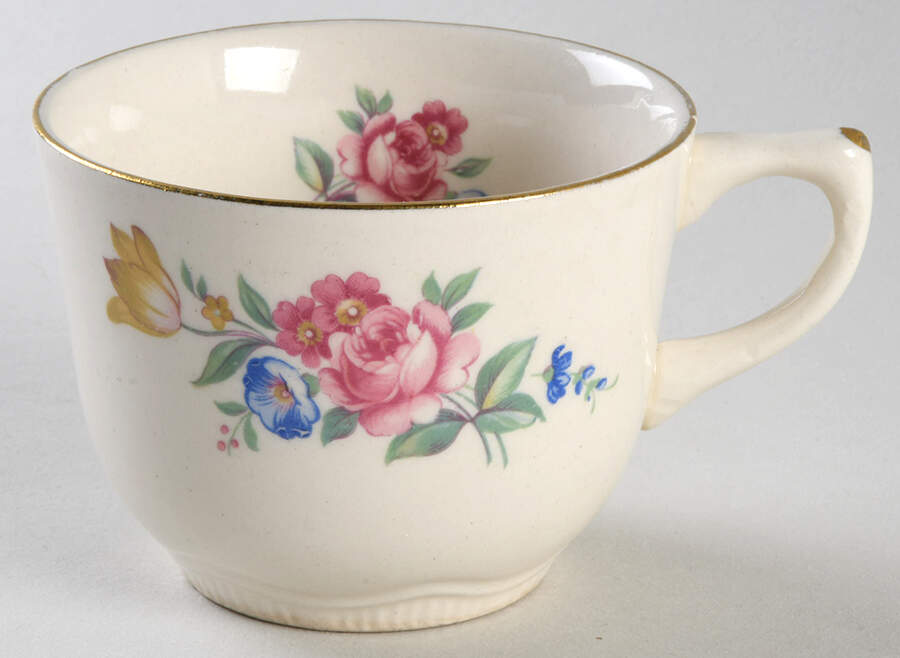 Hazel Flat Cup by SCIO-1