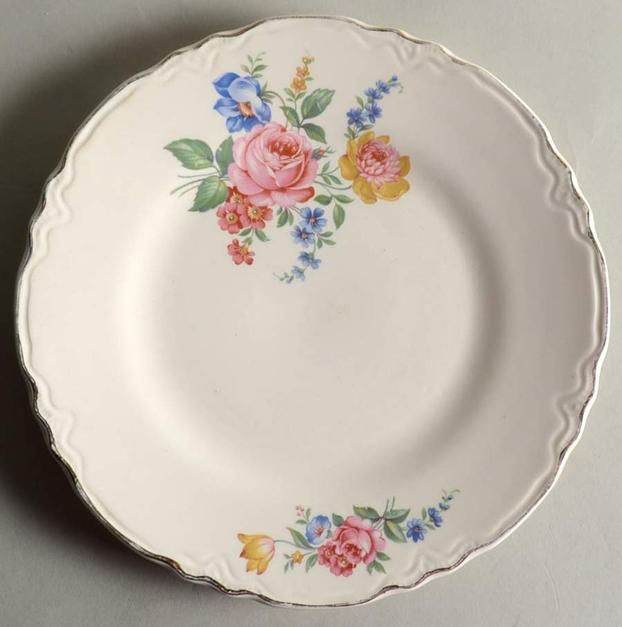 Hazel Dinner Plate by SCIO-1