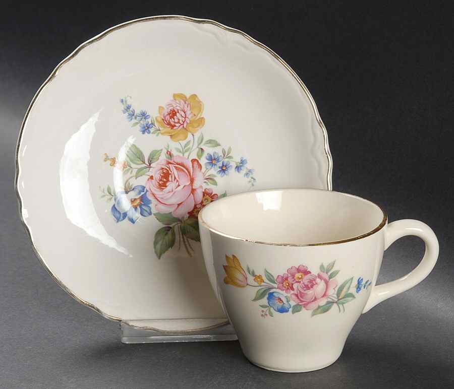 Hazel Flat Cup & Saucer Set by SCIO-1