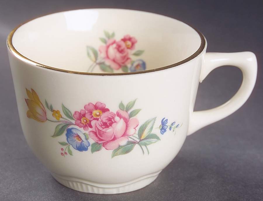 Hazel Flat Cup by SCIO-1