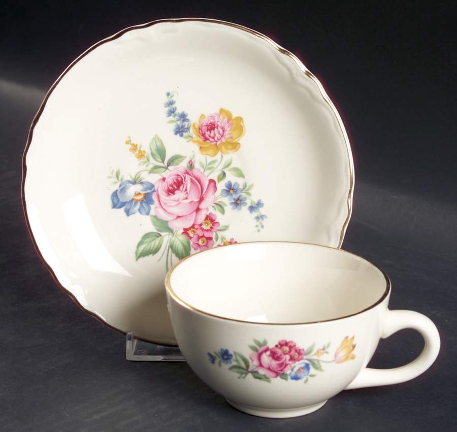 Hazel Flat Cup & Saucer Set by SCIO-1