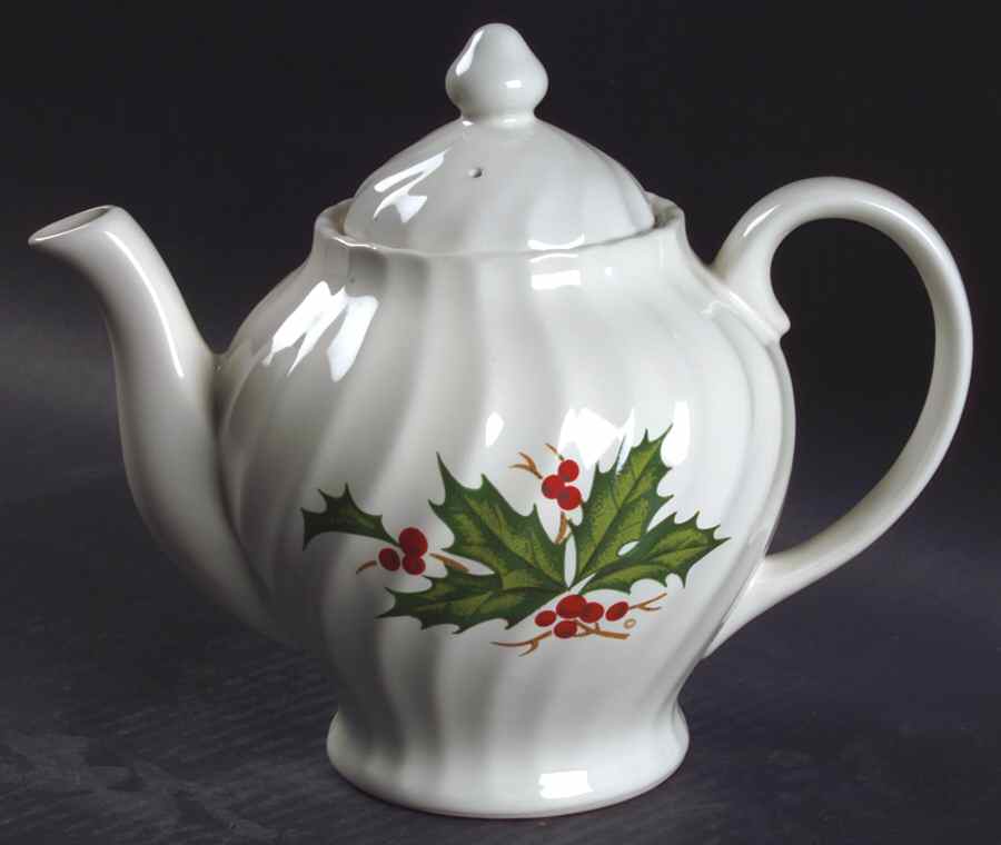 Holly Teapot & Lid by SCIO-1