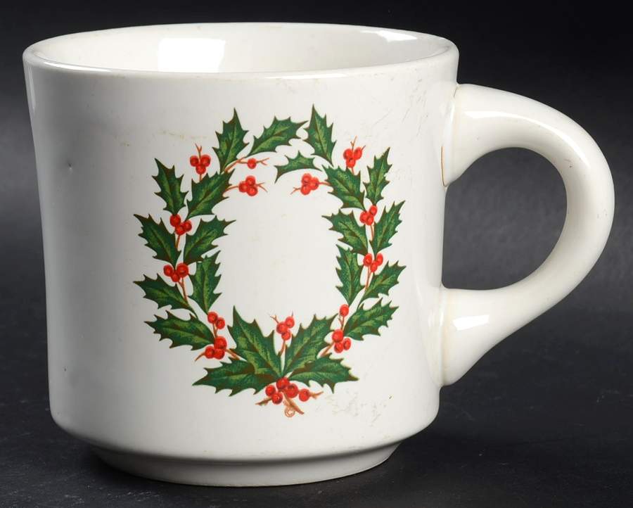 Holly Mug by SCIO-1
