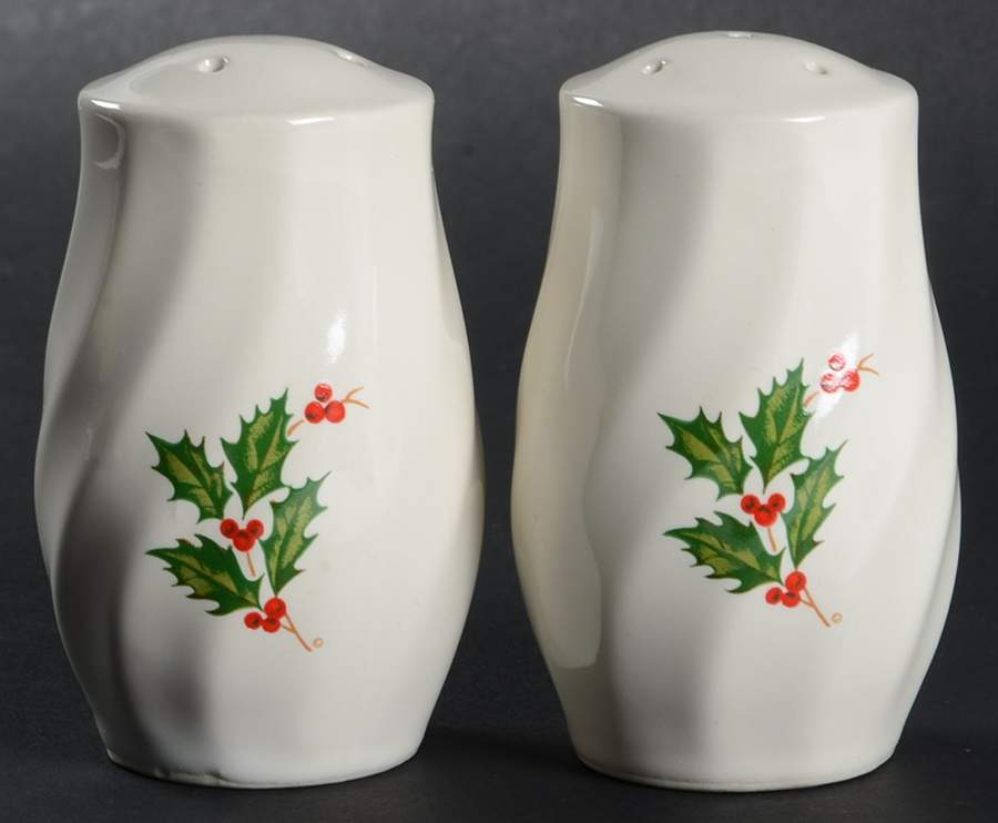 Holly Salt & Pepper Set by SCIO-1