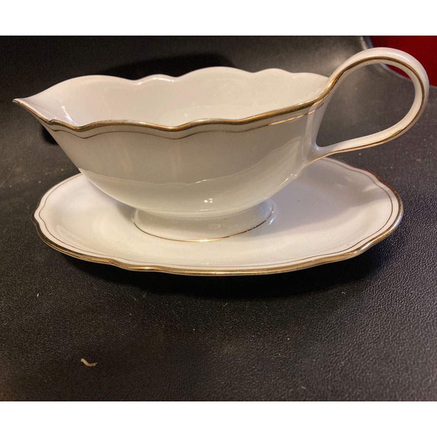 Feston Gravy Boat with Attached Underplate by Schirnding-1