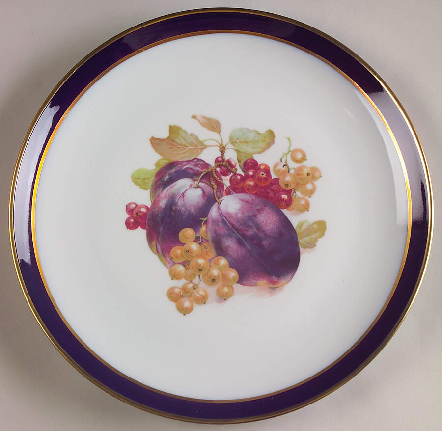 Bountiful Dinner Plate by Schumann - Bavaria-1