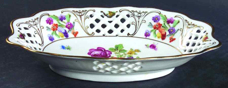 Dresden Line-Bouquet (Pierced) 7" Bon Bon by Schumann - Bavaria-1
