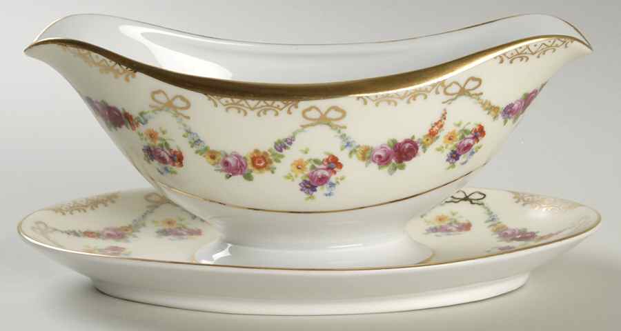 Bridal Chain Gravy Boat with Attached Underplate by Schumann - Bavaria-1