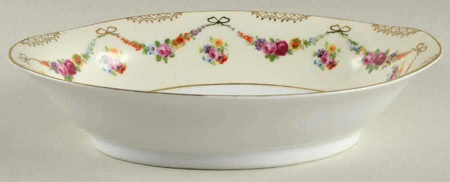 Bridal Chain 9" Oval Vegetable Bowl by Schumann - Bavaria-1