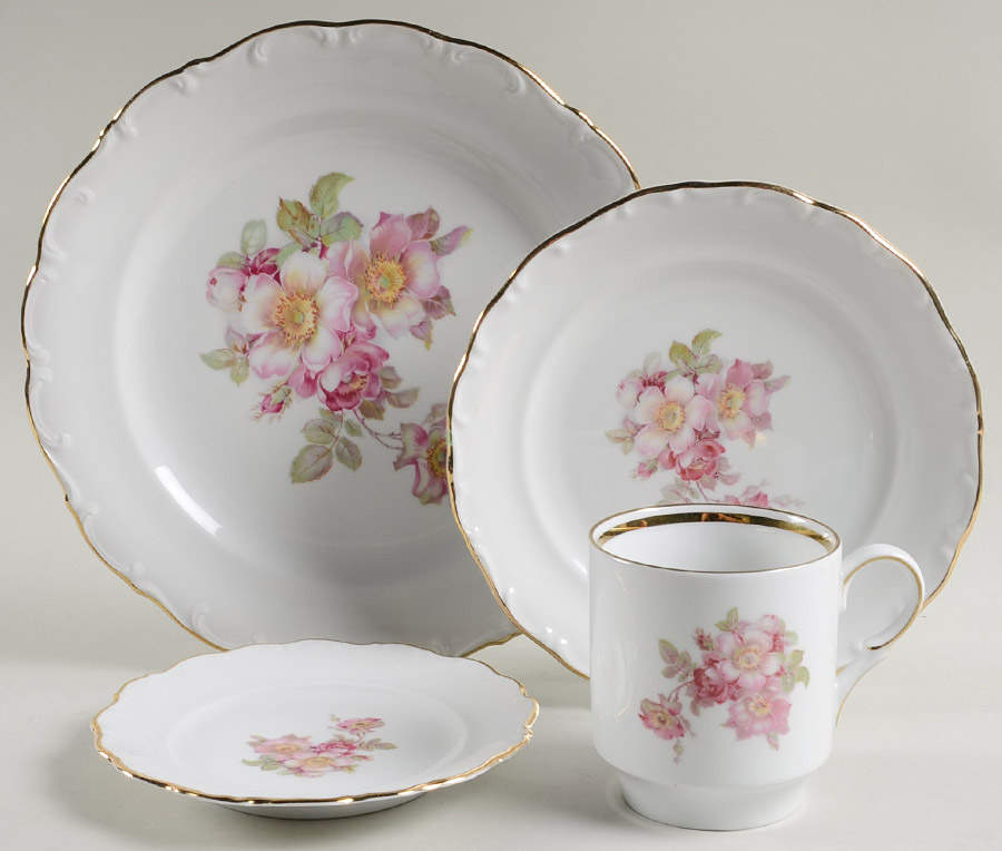Briar Rose (Gold Trim) 4 Piece Place Setting by Schumann - Bavaria-1