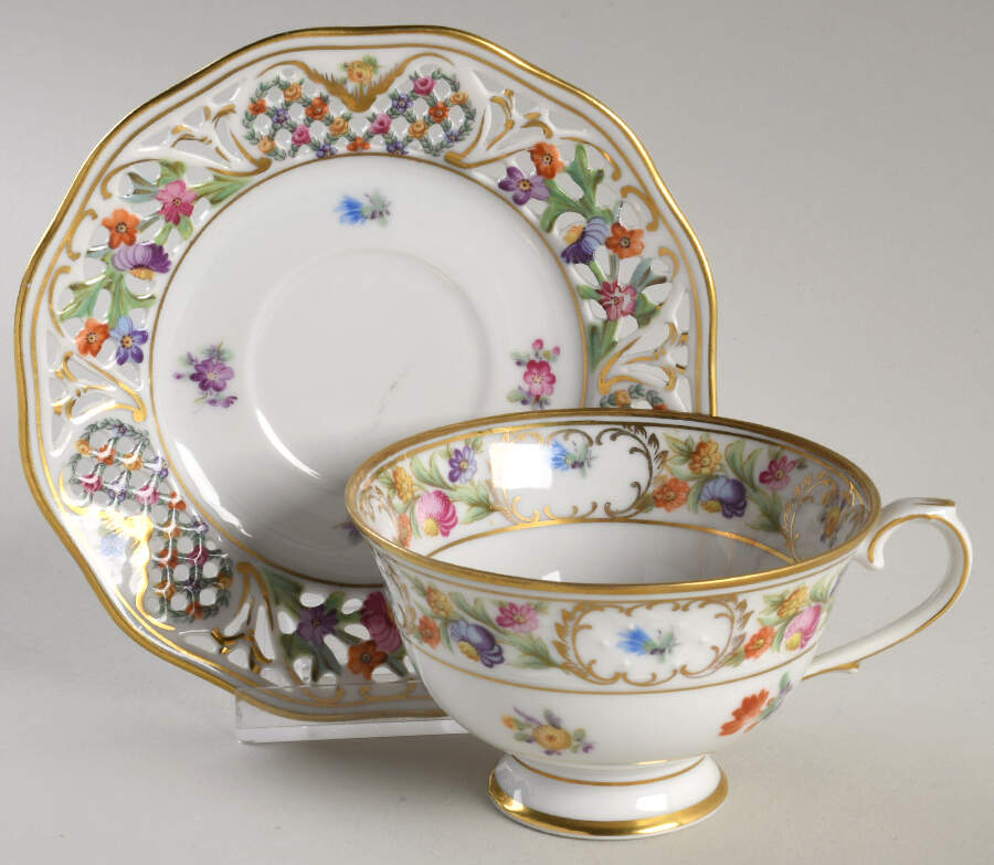 Chateau Dresden-Royal Dresner Art Footed Cup & Saucer Set by Schumann - Bavaria-1